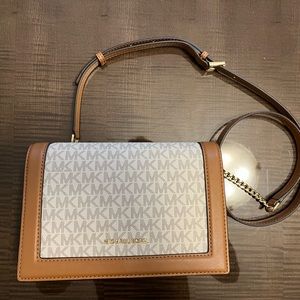 Michael Kors Jetset cross body